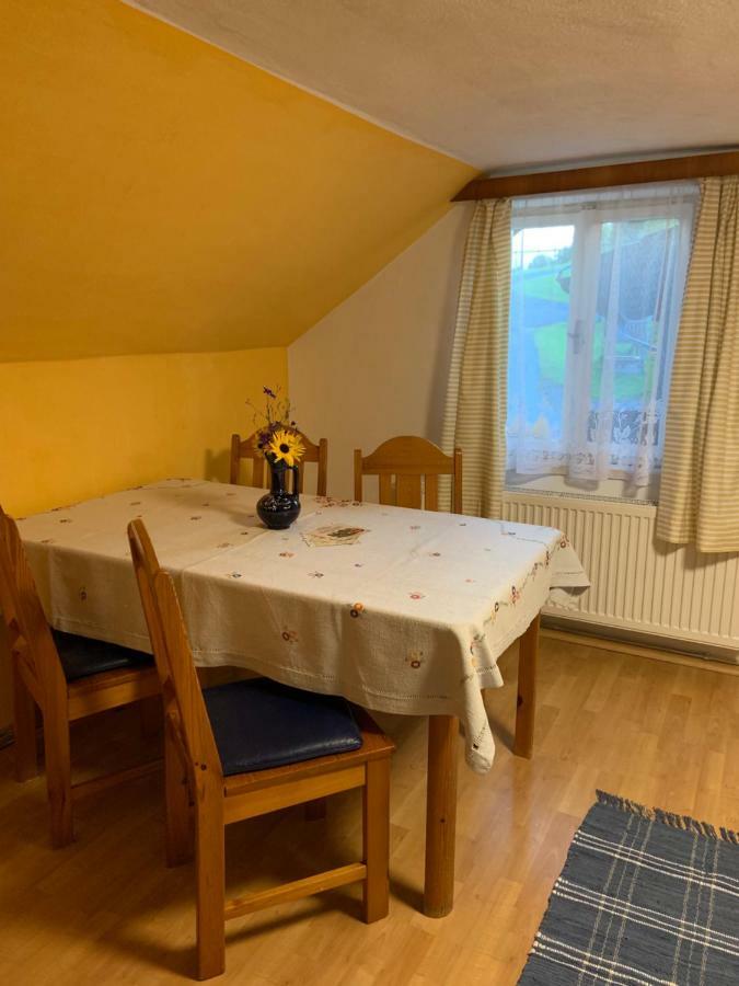 Serschenhof- Auszeit Ueber Dem Stall Лойчах Экстерьер фото